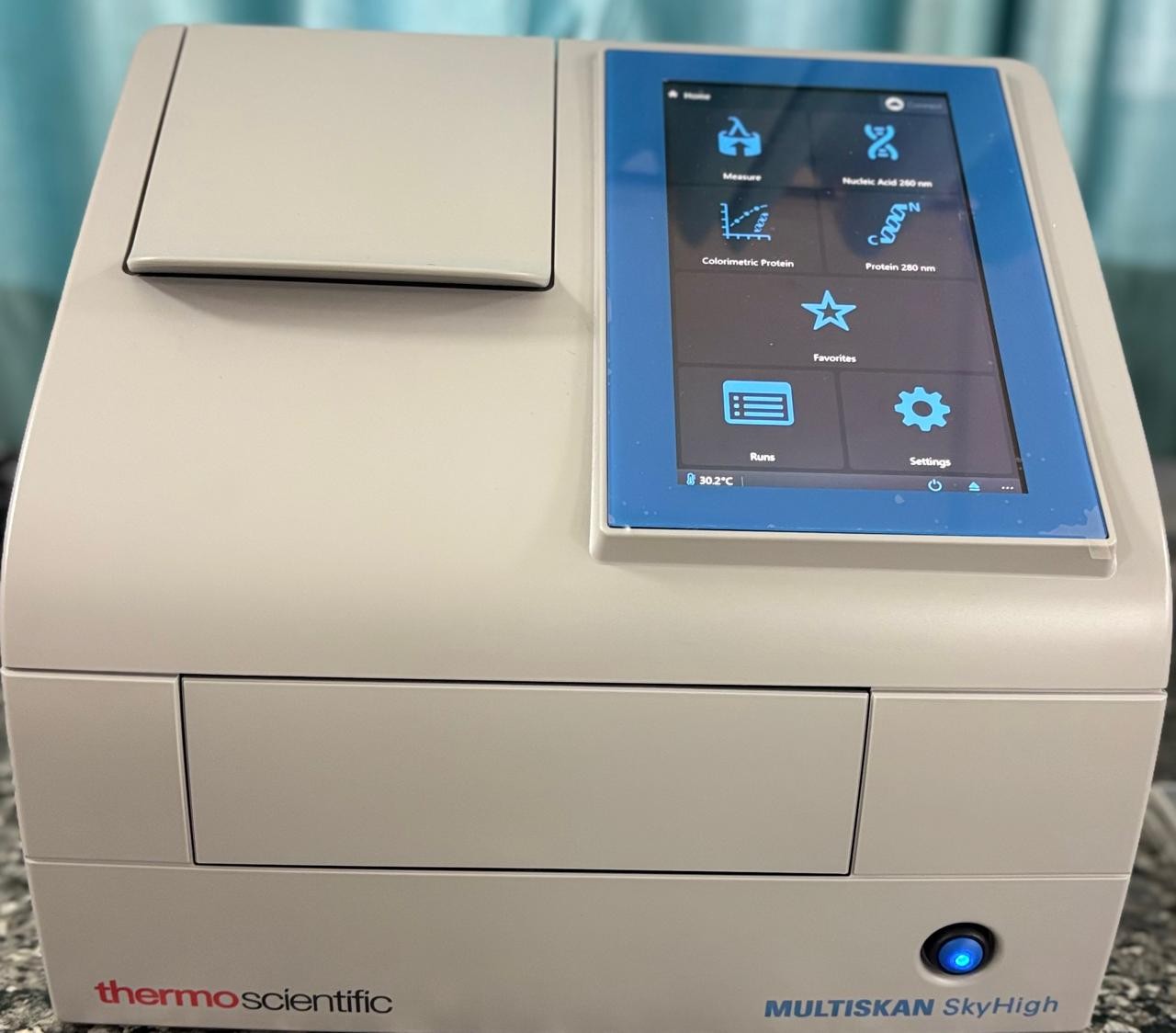 Microplate Spectrophotometer