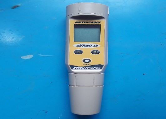 Portable pH Meter